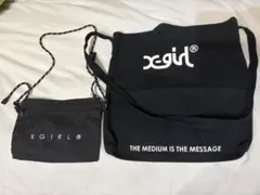 エックスガール　黒ショルダーバッグ　小型サコッシュ