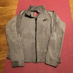 ジップパーカー トップス