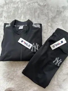 【MLB】NY Yankees トラックジャケット&パンツ　セットアップ 新品！