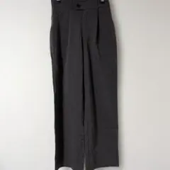 Jewelobe【S】ハイウエスト　セミワイドタックパンツ　ストレート　グレー