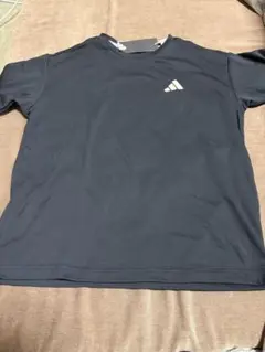 値下げ‼️adidas 黒 Tシャツ 半袖