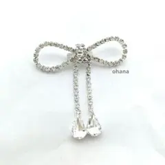 新品【E-853】キラキラ揺れるリボン　ブローチ　ラインストーン　かわいい