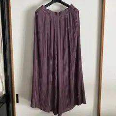美品☆UNIQLO ☆パープル プリーツガウチョパンツ ☆Mサイズ