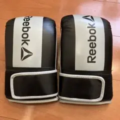 ボクシンググローブ