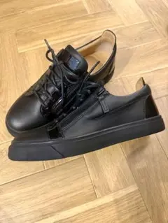 極美品 GIUSEPPE ZANOTTI レザー スニーカー 42のサムネイル