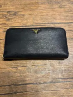 PRADA ブラック レザー 長財布