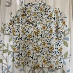 COLZA 花柄 半袖シャツ ブラウスのサムネイル