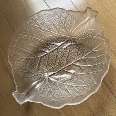 葉の形 ガラス製 大皿