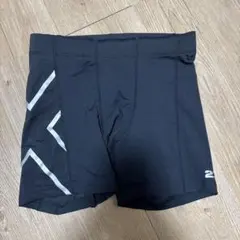 2XU ブラック コンプレッションタイツのサムネイル