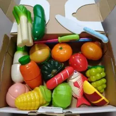 トイザらス　おままごとセット　野菜　果物　包丁　マジックテープ