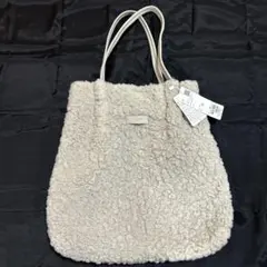 新品 ikka ボアショルダーバッグ