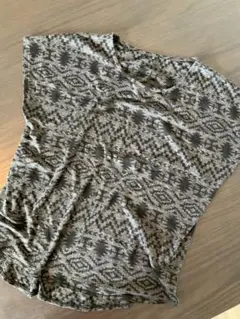 幾何学模様 ノースリーブトップス