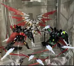 w*a様 RGサザビーチタニウムフィニッシュ+RGνガンダムHWSセット組立済未 w*a様 RGサザビーチタニウムフィニッシュ+RGνガンダムHWSセット組立済
