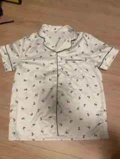 ジーユー　フルーツ柄ルームウェアセットM サテンパジャマ