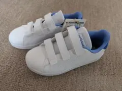 adidas ADVANCourt CF スニーカー