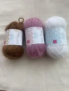 DAISO Yarn Lena 毛糸 3玉セット