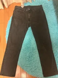 リーバイス 黒デニム ストレート　W34 L32