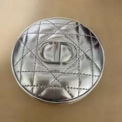 ディオールスキン フォーエヴァー クッション