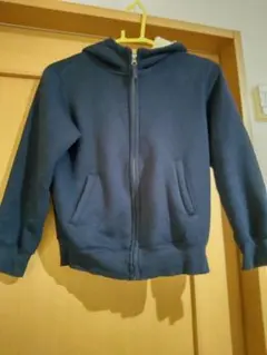 【sale♪】UNIQLOフードパーカーネイビー フリース裏地 140cm男の子