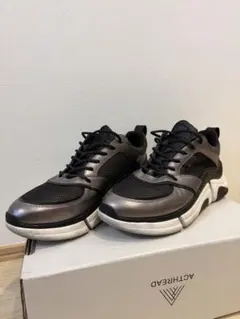 Karl Lagerfeld メンズ スニーカー メタリックブラックのサムネイル