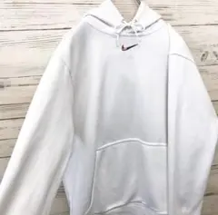 《希少》ナイキ NIKE☆パーカー L センター刺繍