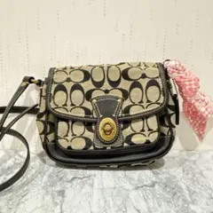 COACH 코치 시그니처 ターンロック ショルダーバッグ 黒 スカーフ付