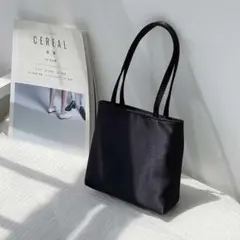 新品｜サテンハンドバッグ 黒 black 無地 綺麗 美品 ミニトート お洒落