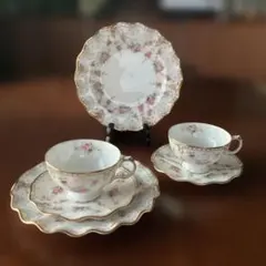 ロイヤルクラウンダービーRoyalAntoinetteペアディナー皿カップトリオ