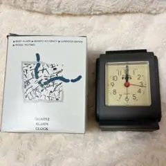 箱付き　置き時計　アラーム時計