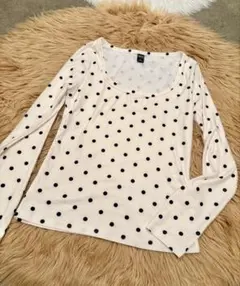 新品 未使用 美品 人気 DAZY ドット ロンT 水玉 長袖