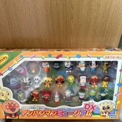 アンパンマンと仲間たち フィギュア3箱セット - メルカリ