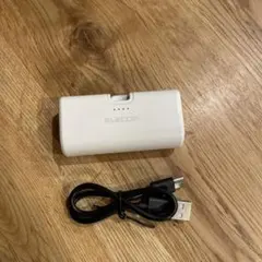 ELECOM モバイルバッテリーホワイト