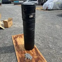 マーシャルワールド　サンドバッグ　高さ143cm 直径33cm 30ー40kg？のサムネイル