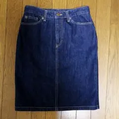ナチュラルビューティーベーシック。デニムスカート