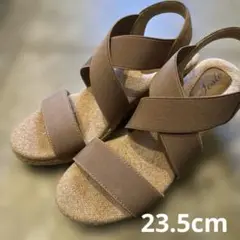 モカ クロスストラップ サンダル 23.5cm