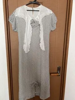 ドット柄 半袖ロングワンピース　ピンクハウス