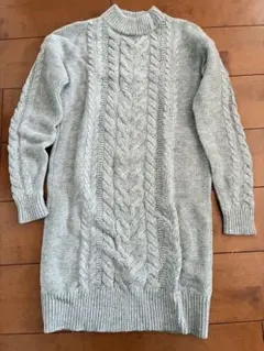 ユニクロ　UNIQLO グレー　ニットセーター