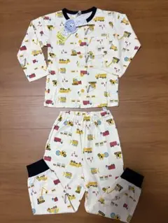 タグ付き新品☆建設車両プリント パジャマ 110cm