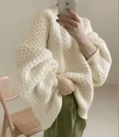 select moca by son オーバーサイズハニ カムニット白