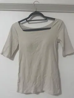 GU 半袖 スクエアネック ベージュ S