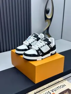 Louis Vuitton スニーカーのサムネイル