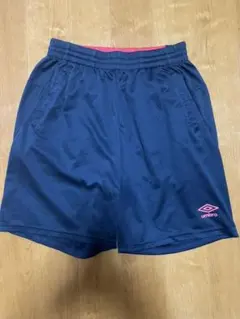 umbro アンブロ 紺色　ハーフパンツ