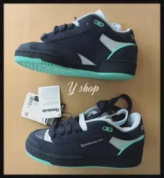 Reebok スニーカー
