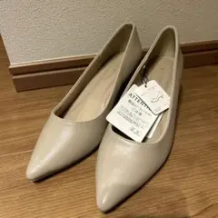 新品25/8購入オペークベージュ パンプスのサムネイル