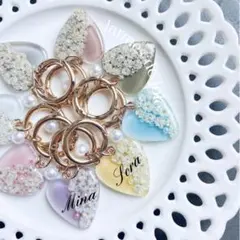 推し　お名前入れキーホルダー　レジン　ネームチャーム　プレゼント　お揃い