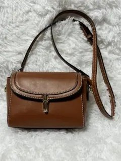 ショルダーバッグ　金具