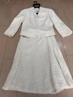 レディーススーツ