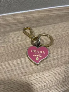 PRADA ハート型キーホルダー ピンク 楽天市場】PRADA プラダ キーリングハートモチーフレターロゴ