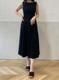 EMIY ISTOIRE ブラック バックオープンフレアニットワンピース