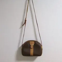 LANCEL 本革　ブラウン ドーム型ショルダーバッグ